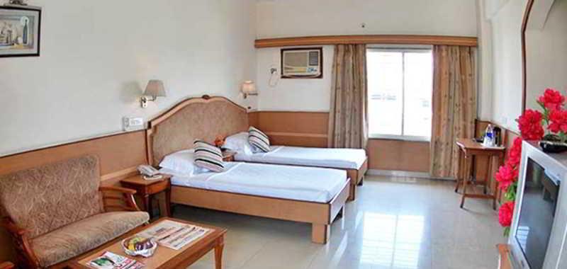 Alleppey Prince Hotel Alappuzha Exterior photo